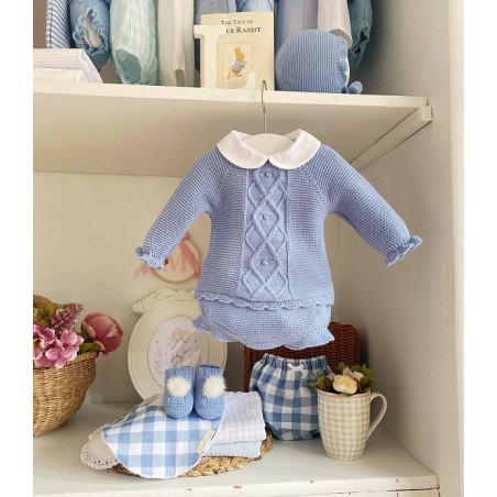 Sweater with collar, diaper and hood